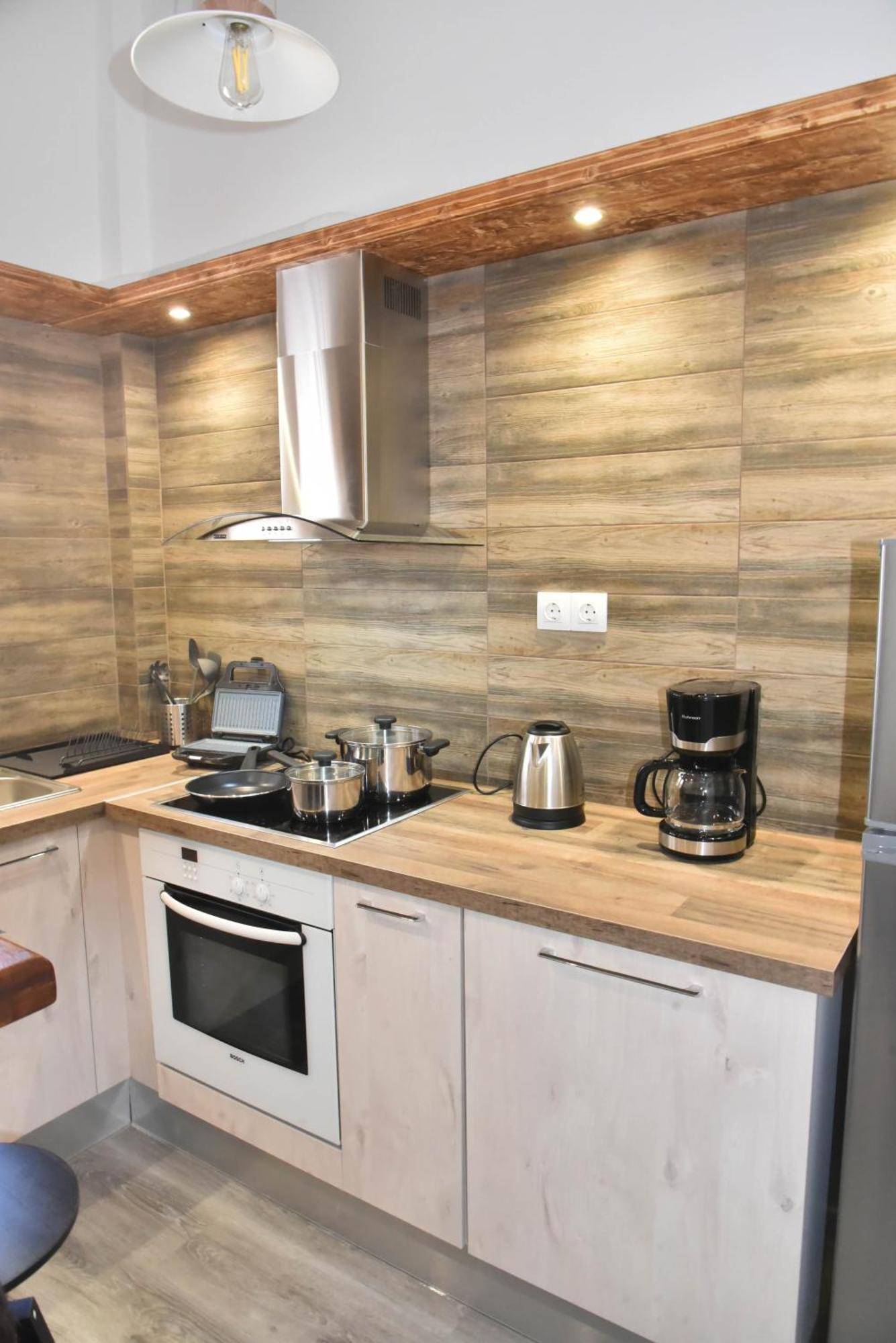 F K Apartments Ártemida Kültér fotó