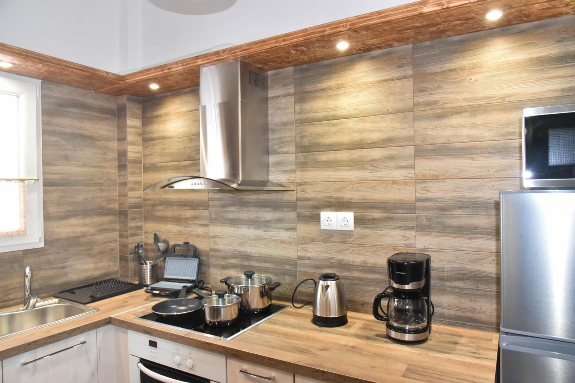 F K Apartments Ártemida Kültér fotó