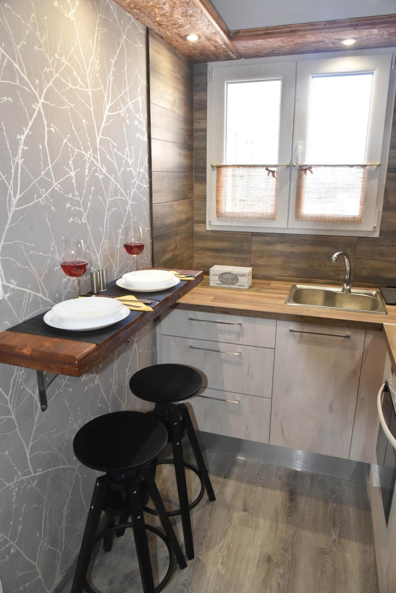 F K Apartments Ártemida Kültér fotó