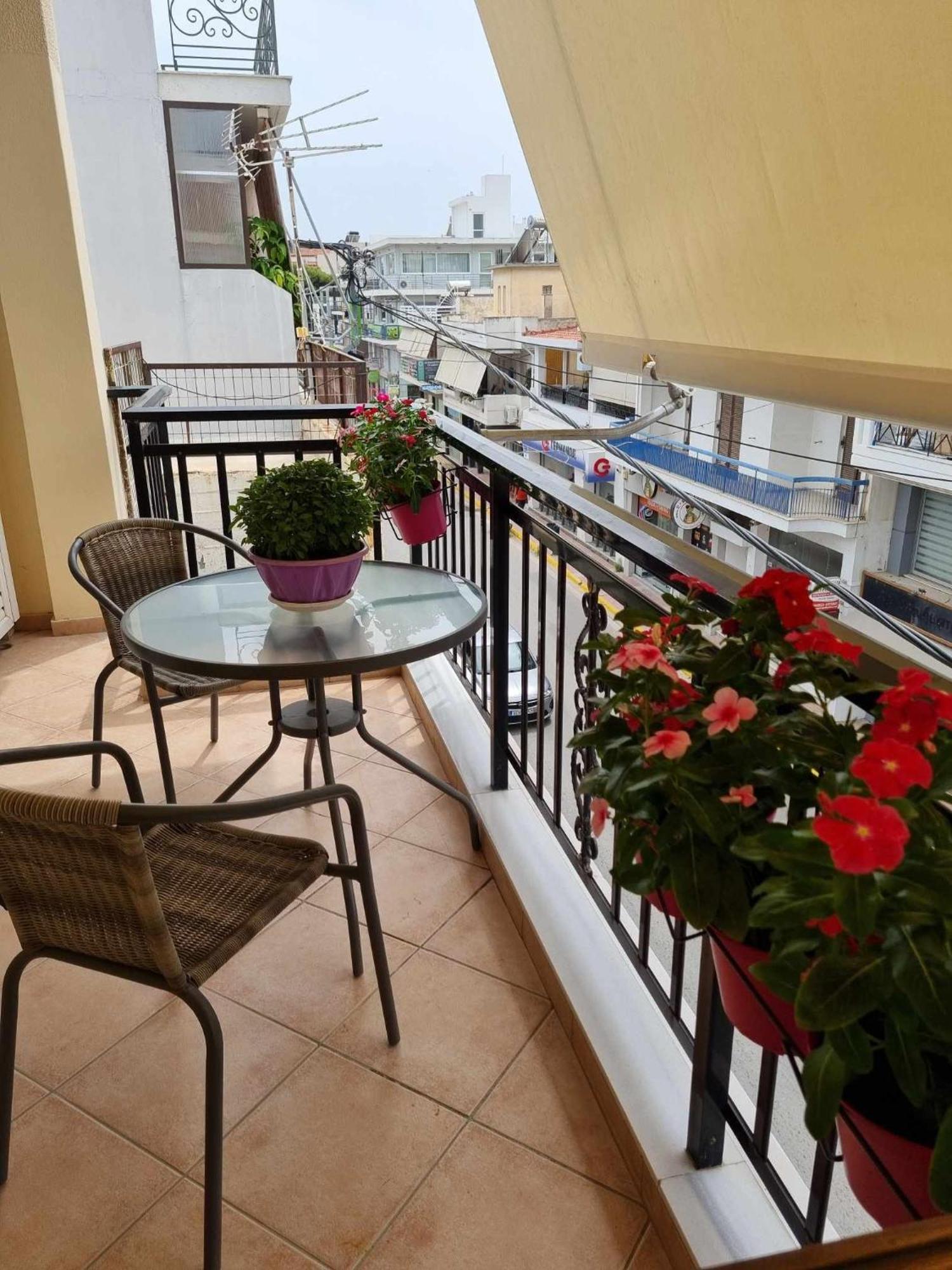 F K Apartments Ártemida Kültér fotó